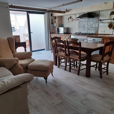 Apartment Un Vacacional Con Detalles De Un Hogar Mairena del Aljarafe